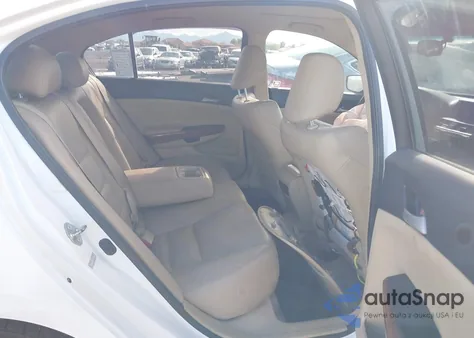 2011 Honda Accord 2.4 Ex-L from USA, damaged, VIN 1HGCP2F81BA013579